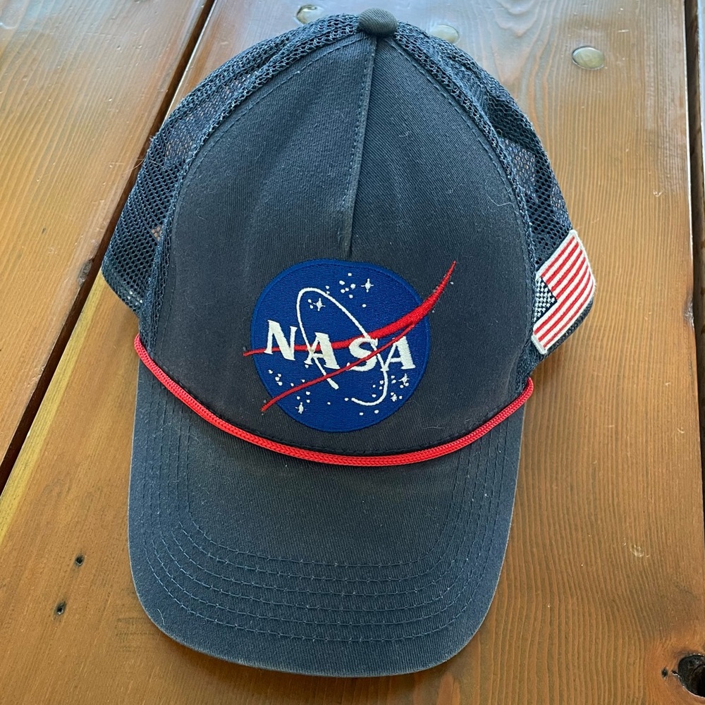 Vintage NASA Space Patch American Flag SnapBack  Baseball Cap Trucker Hat